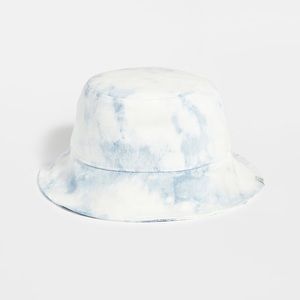 Rag & Bone Ellis Bucket Hat in Oasis (Cloud Print)